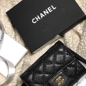 STILL AVAILABLE - Beautiful Classic Cardholder